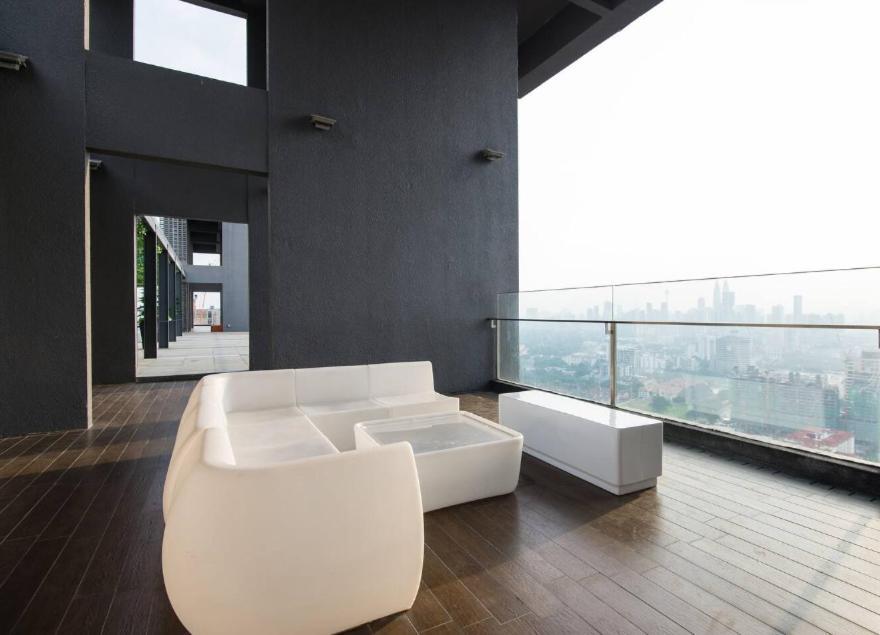 Pangsapuri 2 Bedroom, The Elements Ampang Klcc With Netflix